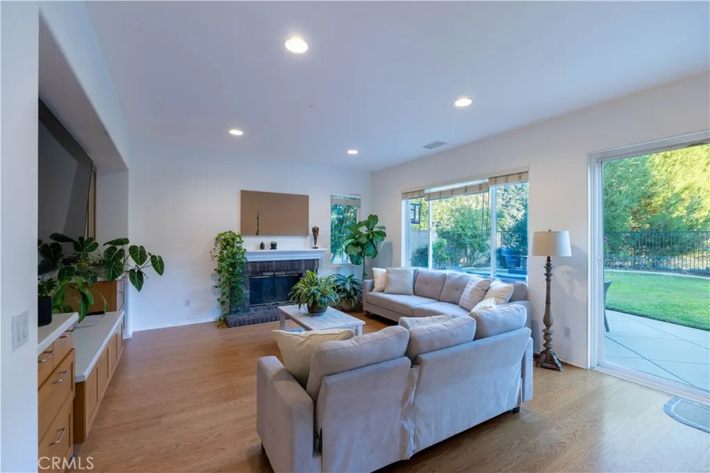 22 Moonridge Court