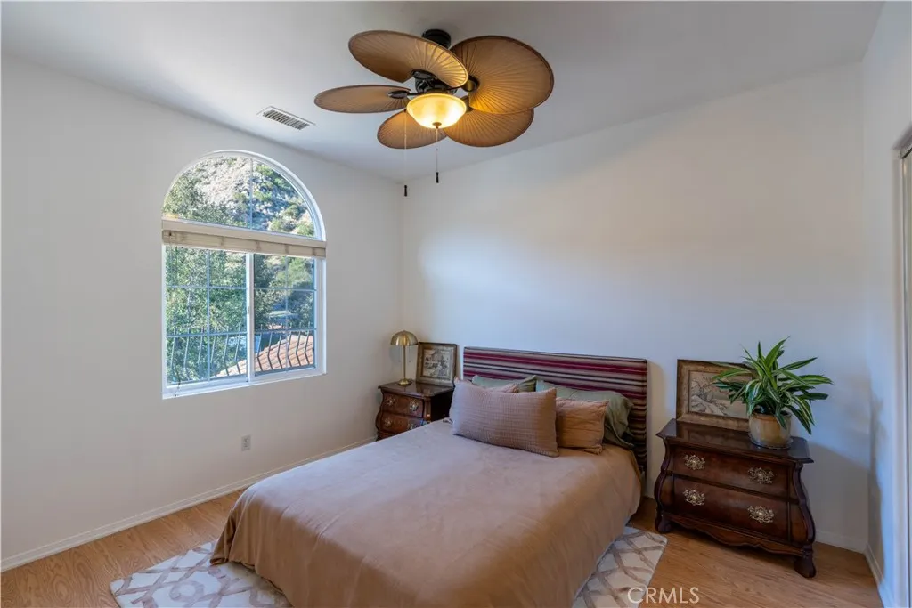 22 Moonridge Court