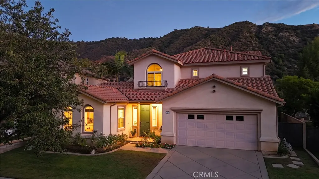 22 Moonridge Court