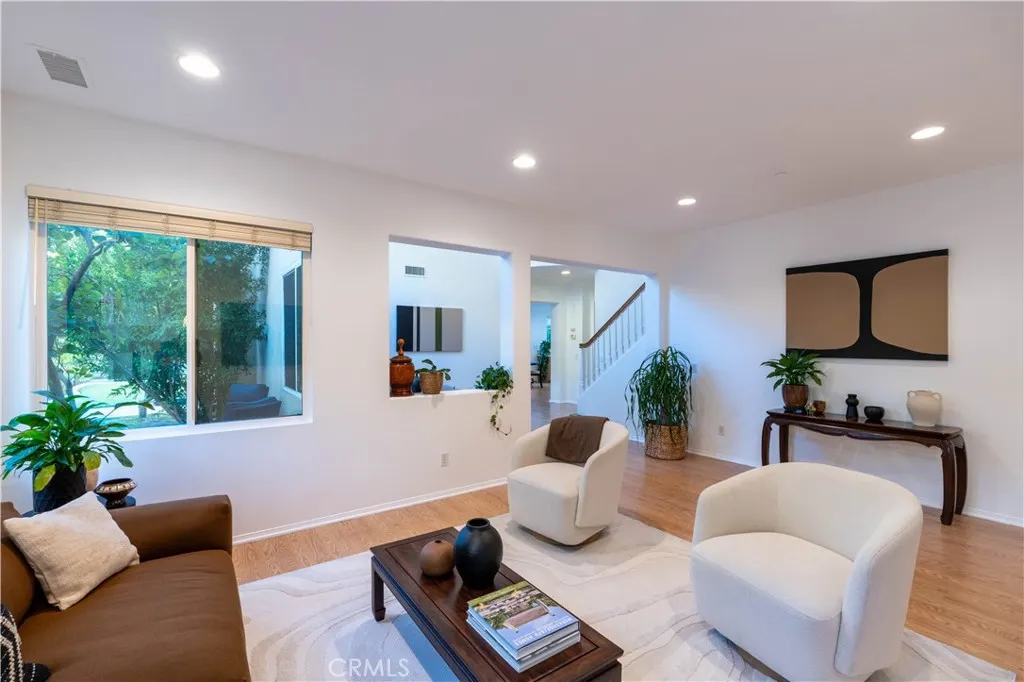 22 Moonridge Court