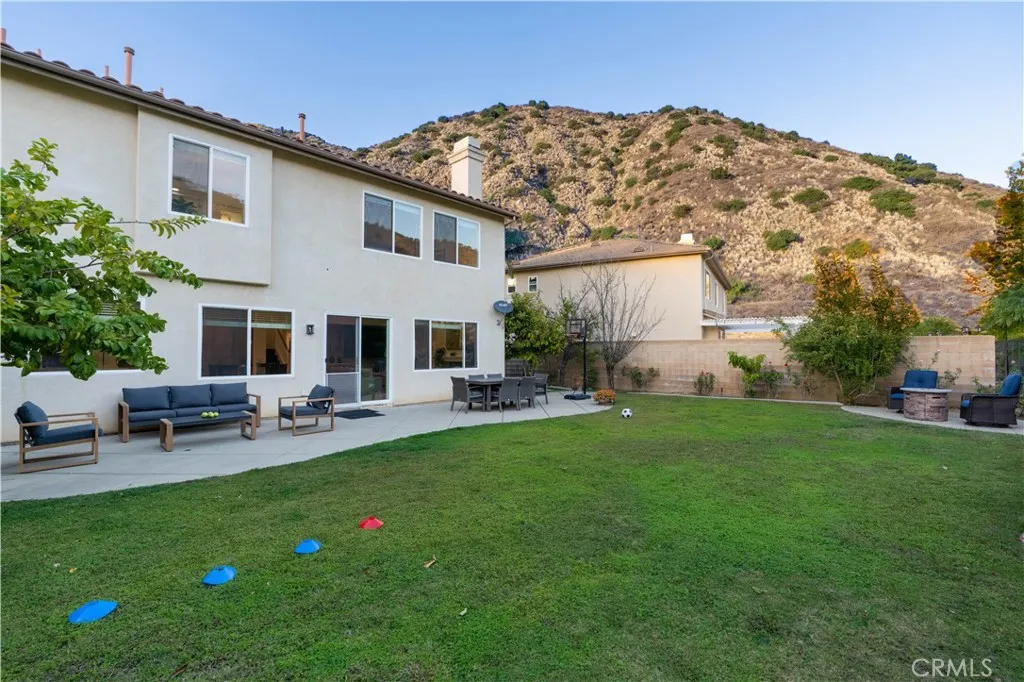 22 Moonridge Court