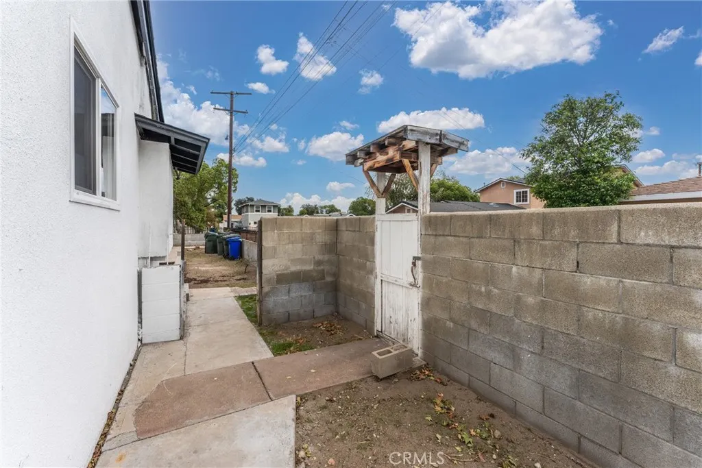 249 N 10th Avenue