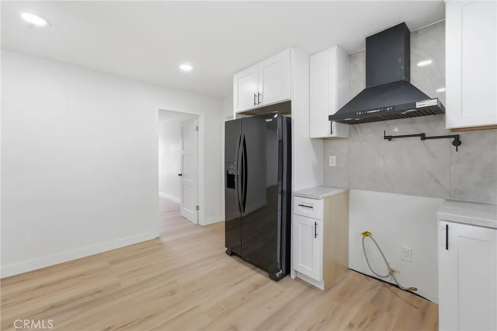 249 N 10th Avenue