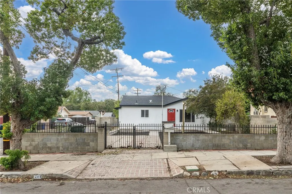 249 N 10th Avenue