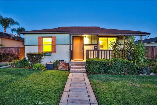664 N 8th Avenue
