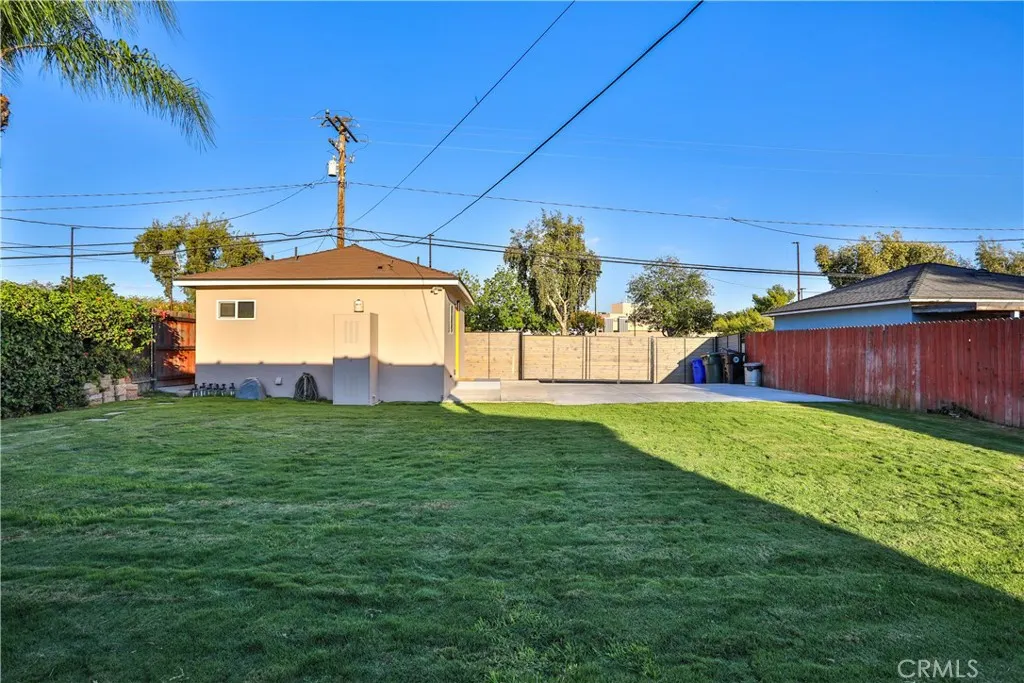 664 N 8th Avenue