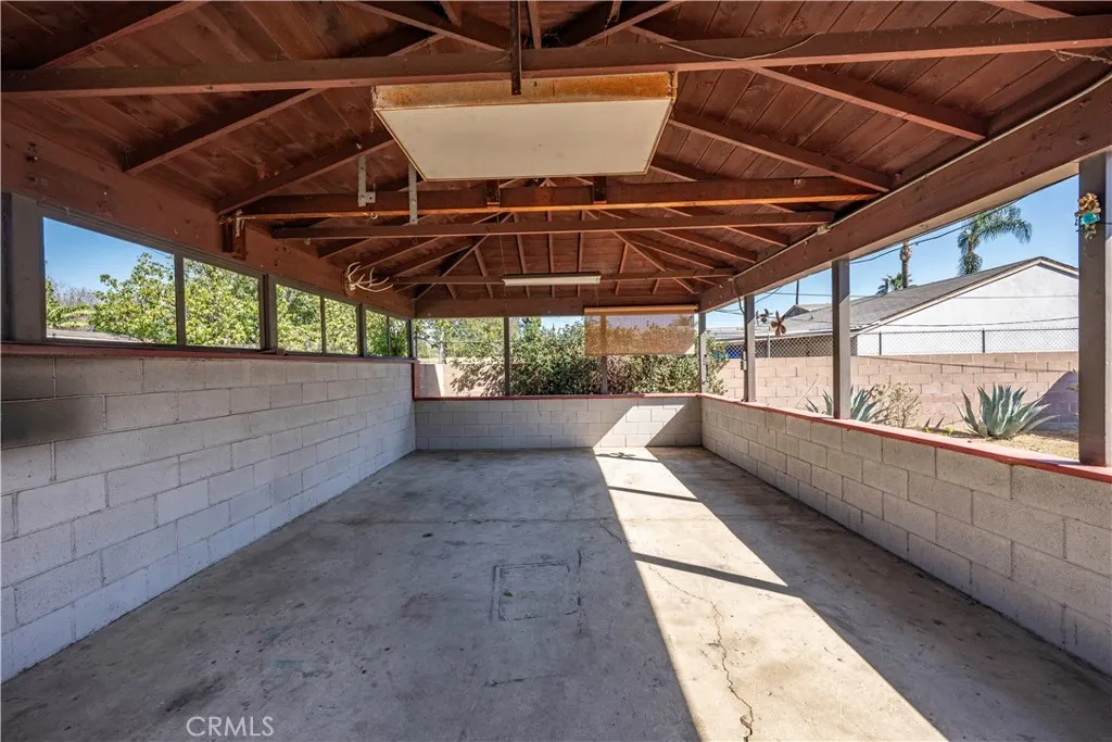 829 Sycamore Court
