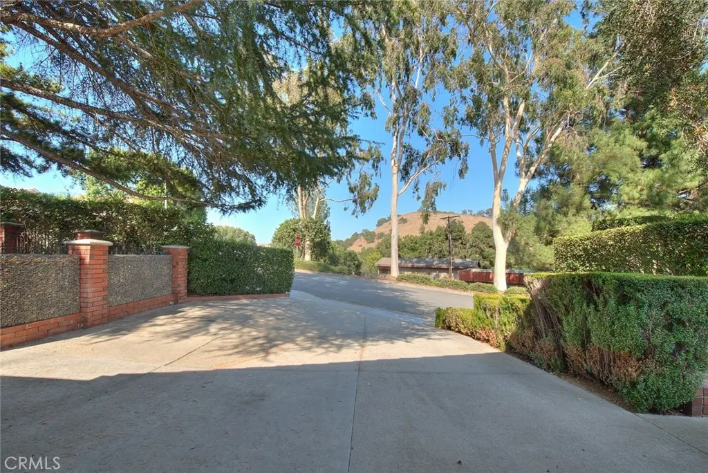2418 Turquoise Circle