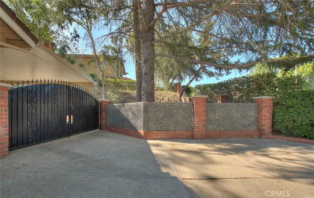 2418 Turquoise Circle