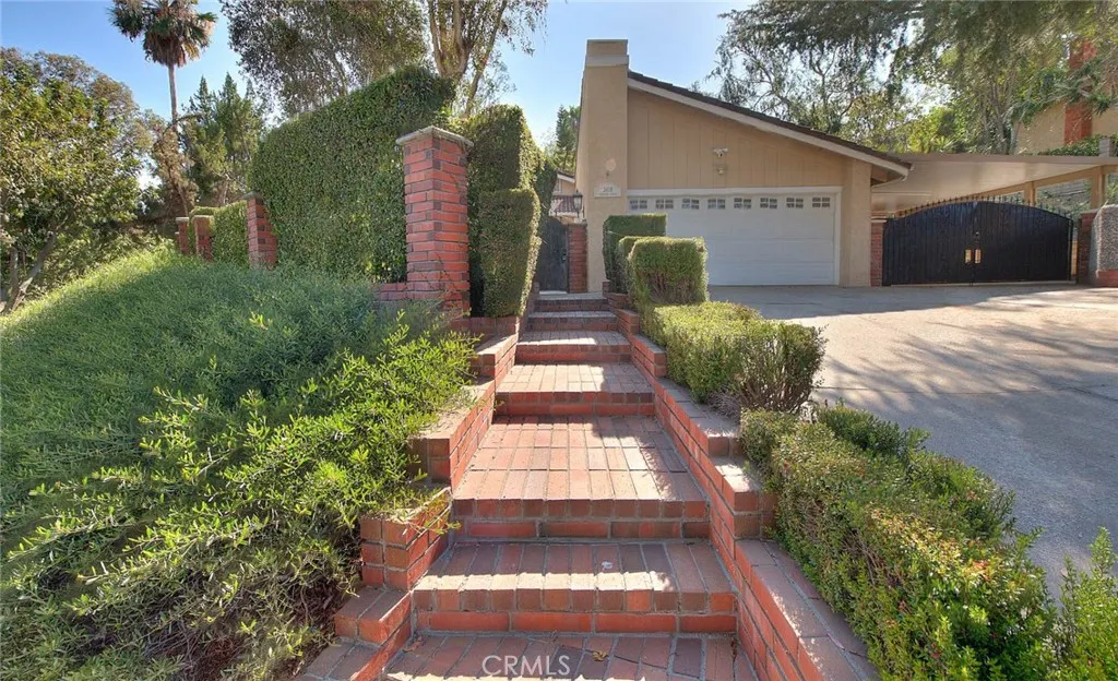 2418 Turquoise Circle