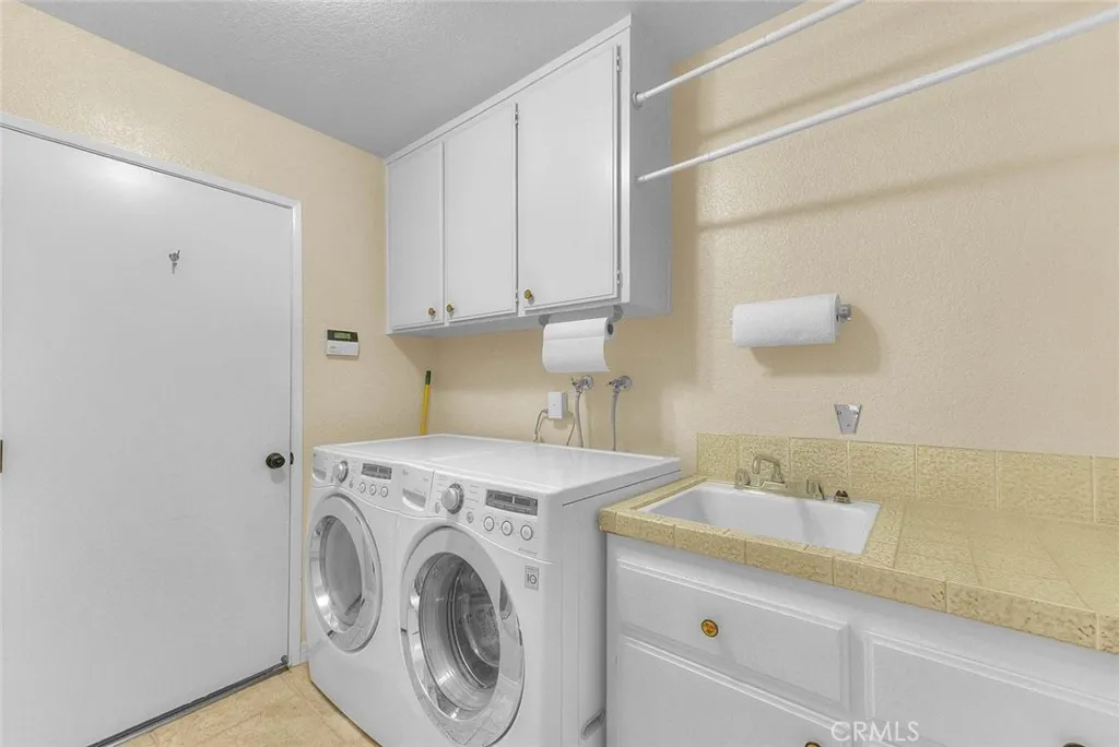 2418 Turquoise Circle