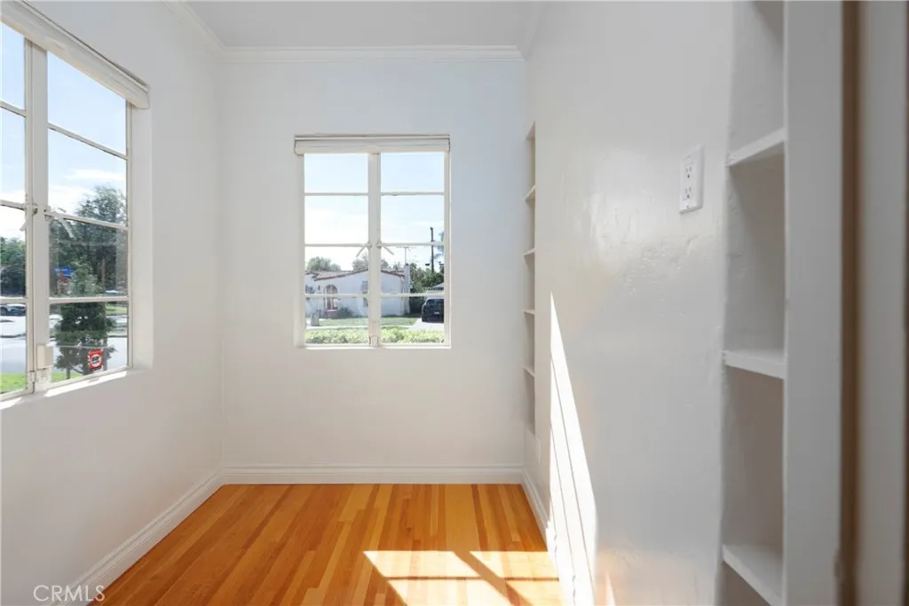 395 Adams Avenue