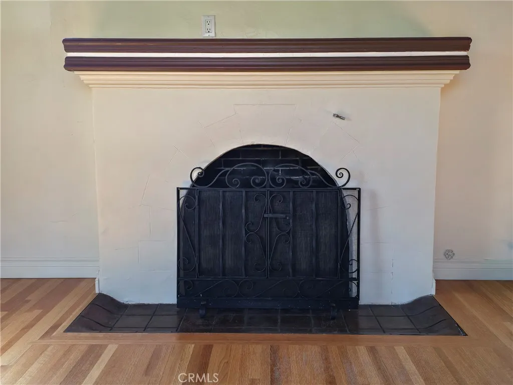 395 Adams Avenue
