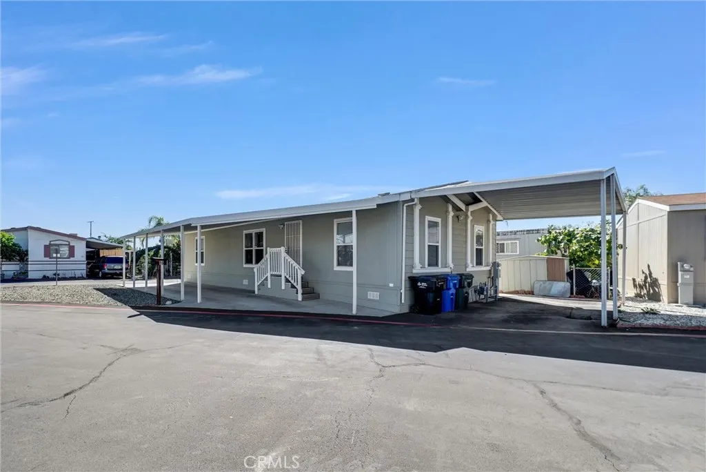 1081 W Arrow Hwy #86