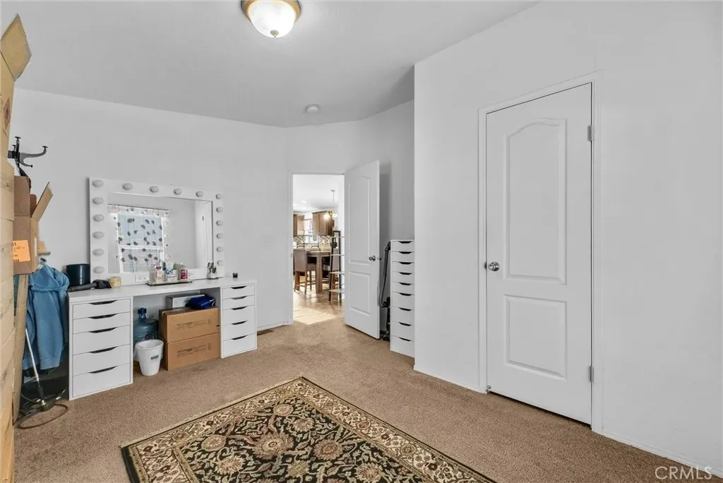1081 W Arrow Hwy #86