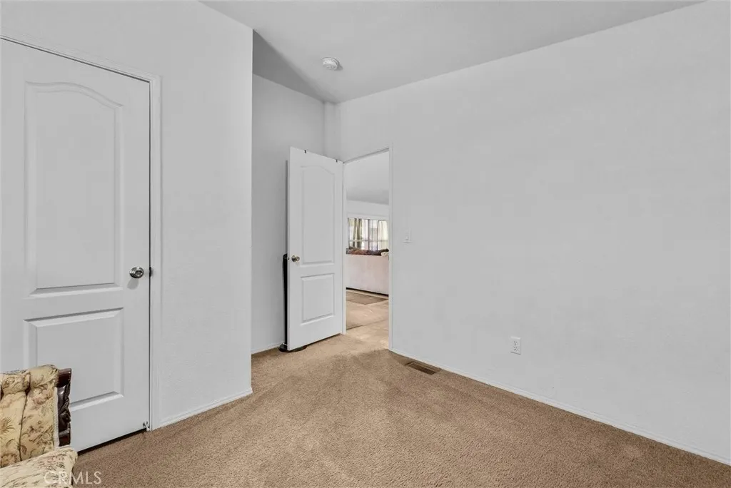 1081 W Arrow Hwy #86