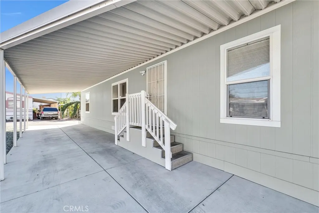 1081 W Arrow Hwy #86