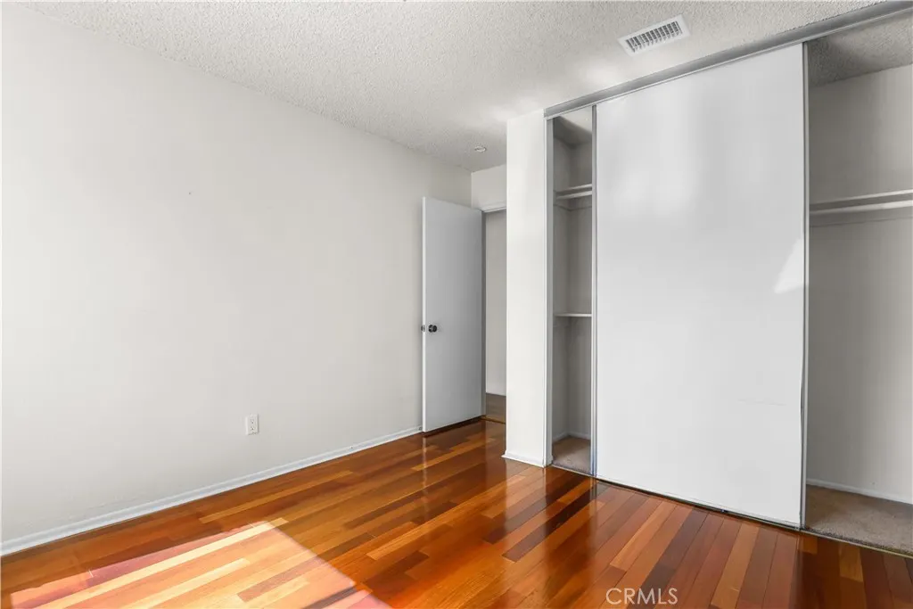 1307 Maywood