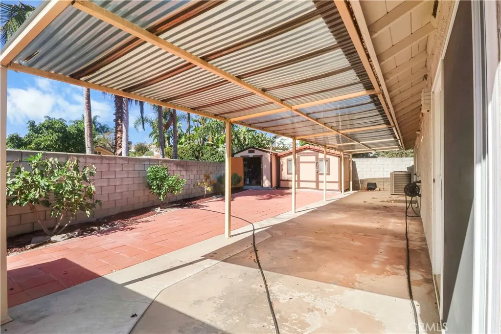 1307 Maywood