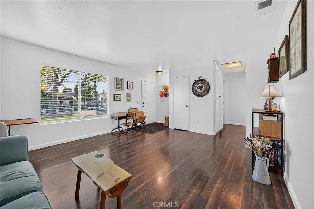 853 W 13th #1