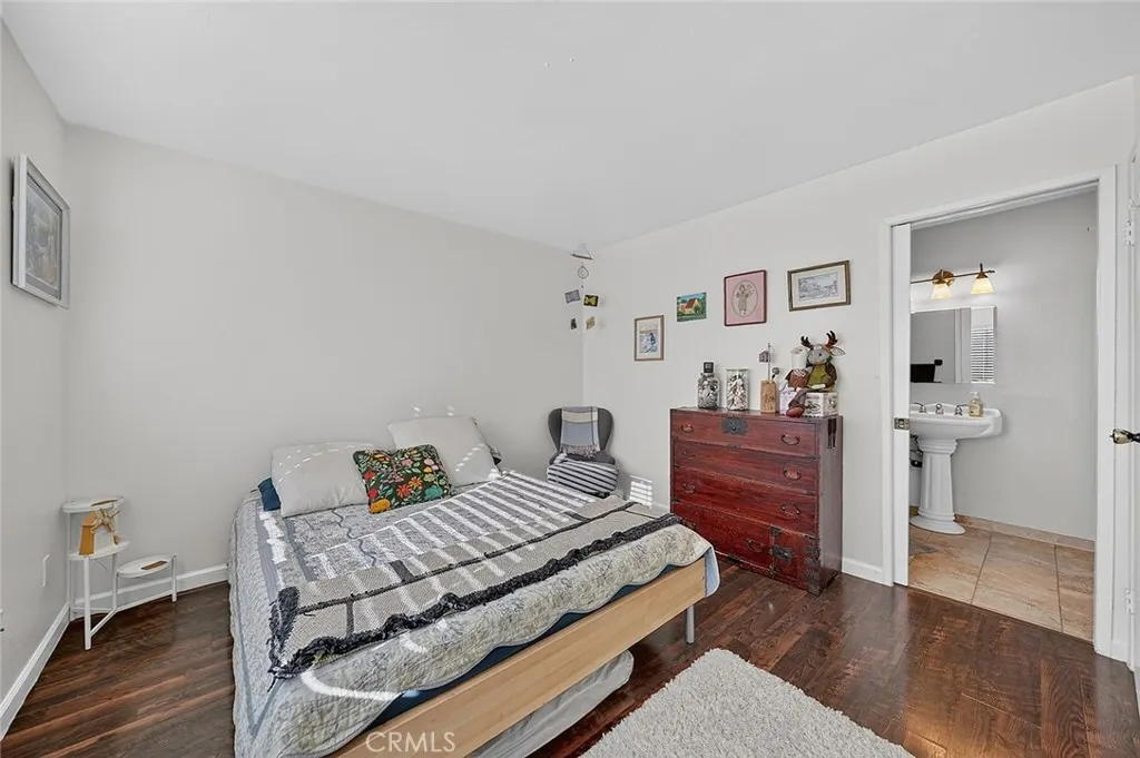 853 W 13th #1