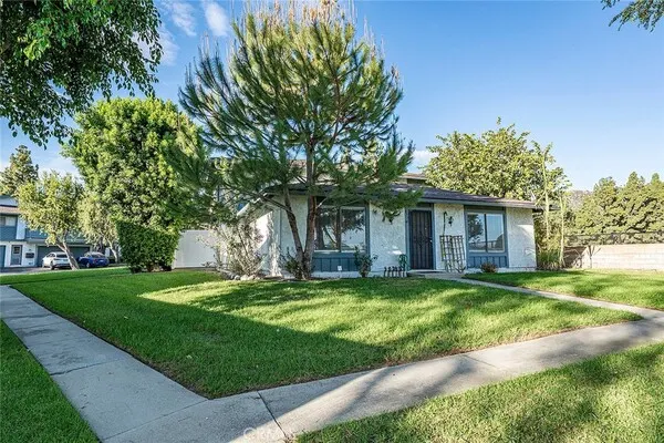 853 W 13th #1
