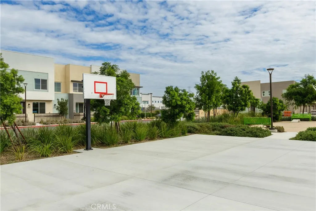 3741 S Allston Paseo #4
