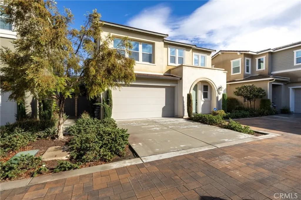 3909 S Oasis Paseo