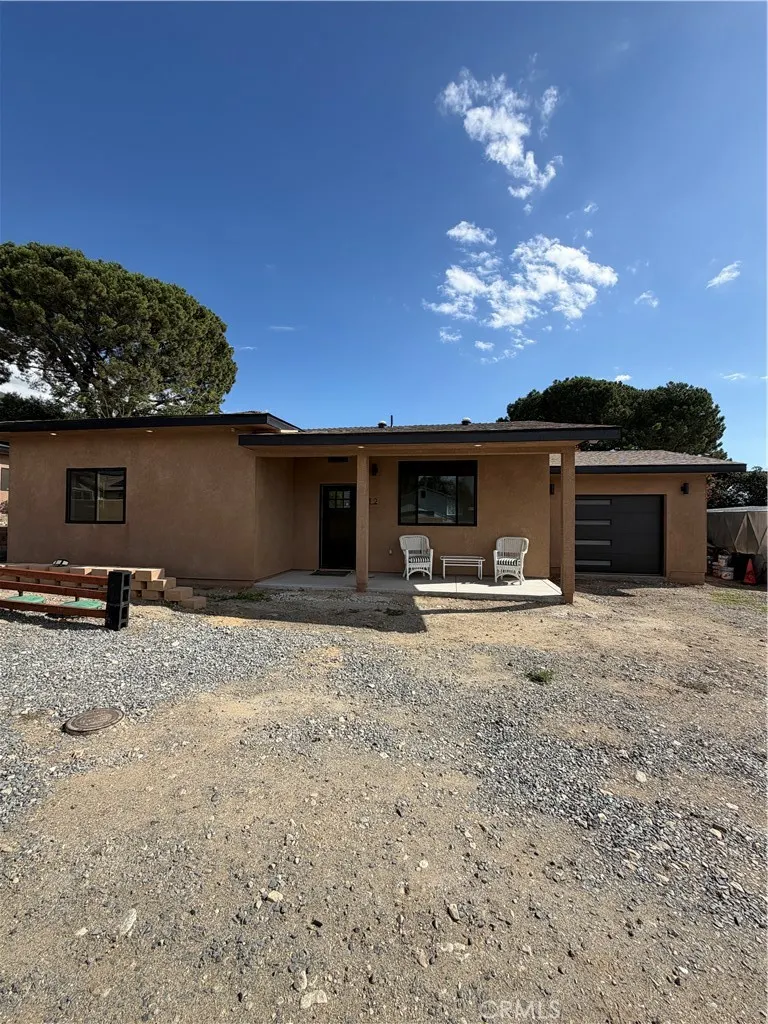 1295 W 25th