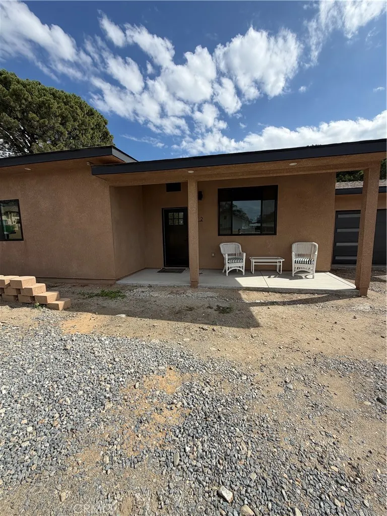 1295 W 25th