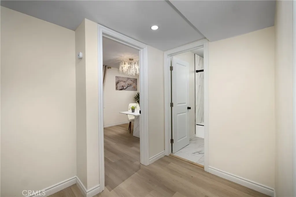 820 E Cameron