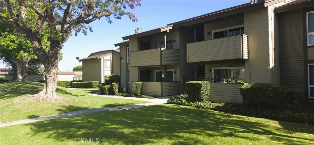 6351 Riverside