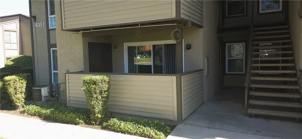 6351 Riverside