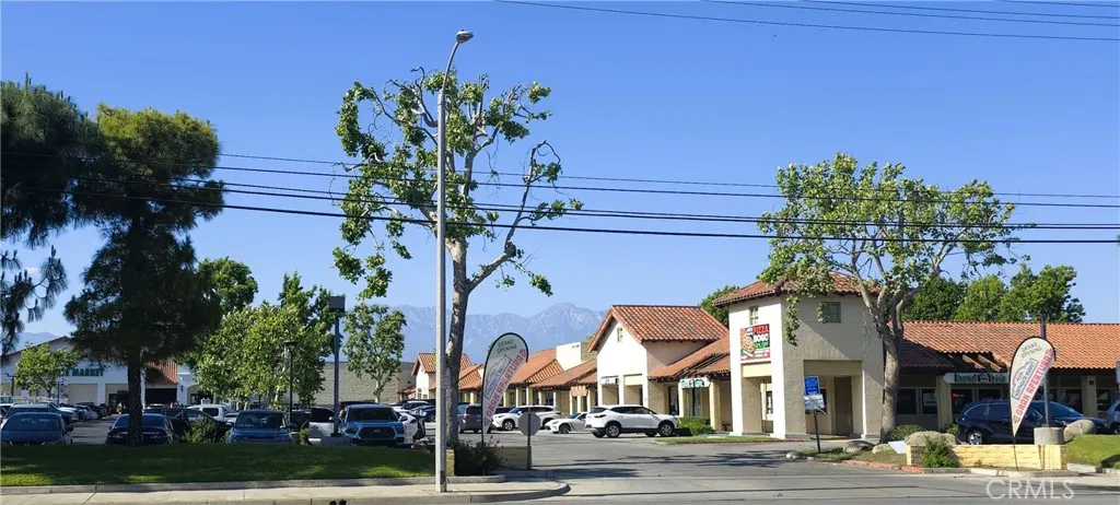 6351 Riverside