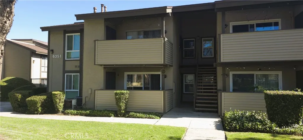 6351 Riverside