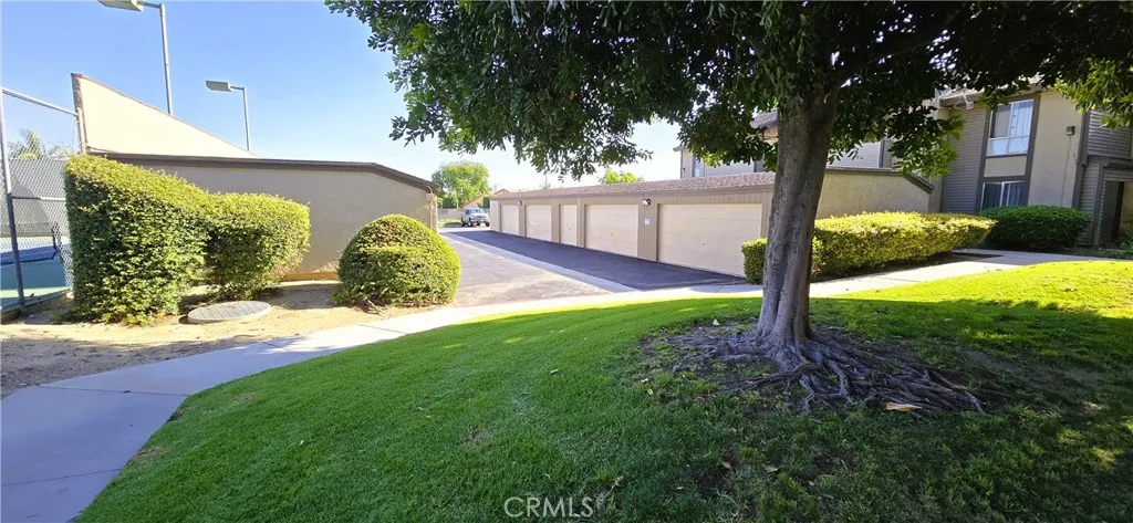 6351 Riverside