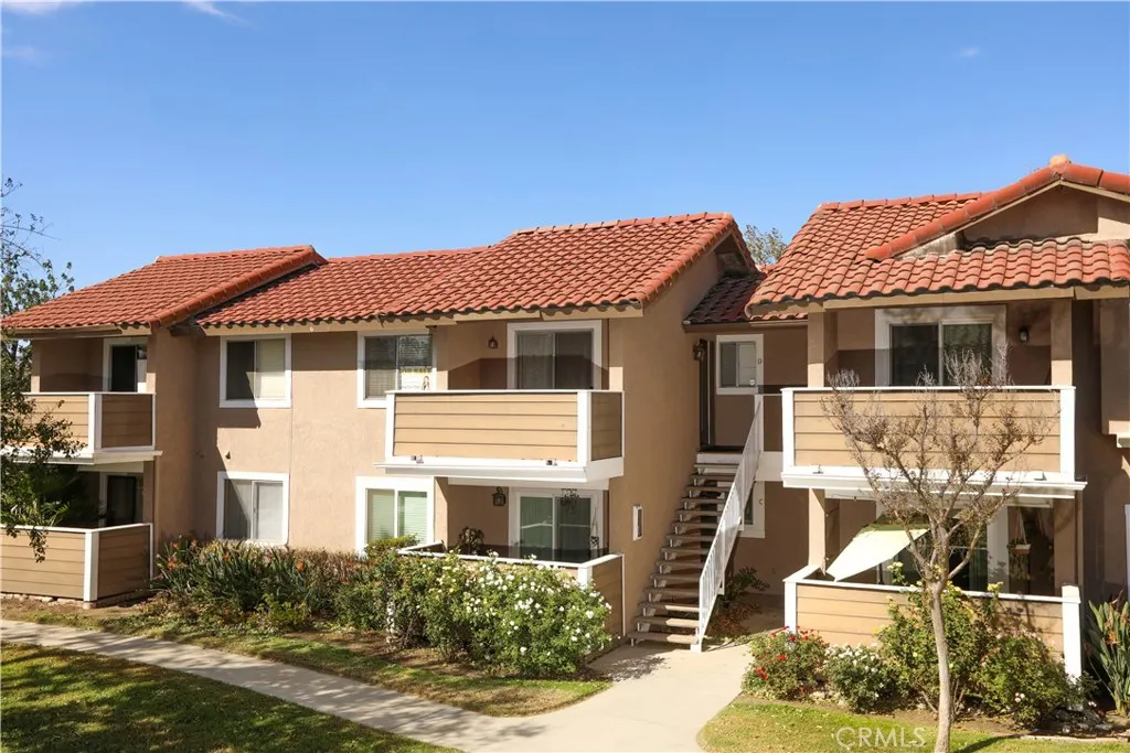 3639 Country Oaks Loop #D