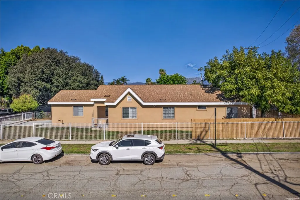 548 N Reservoir