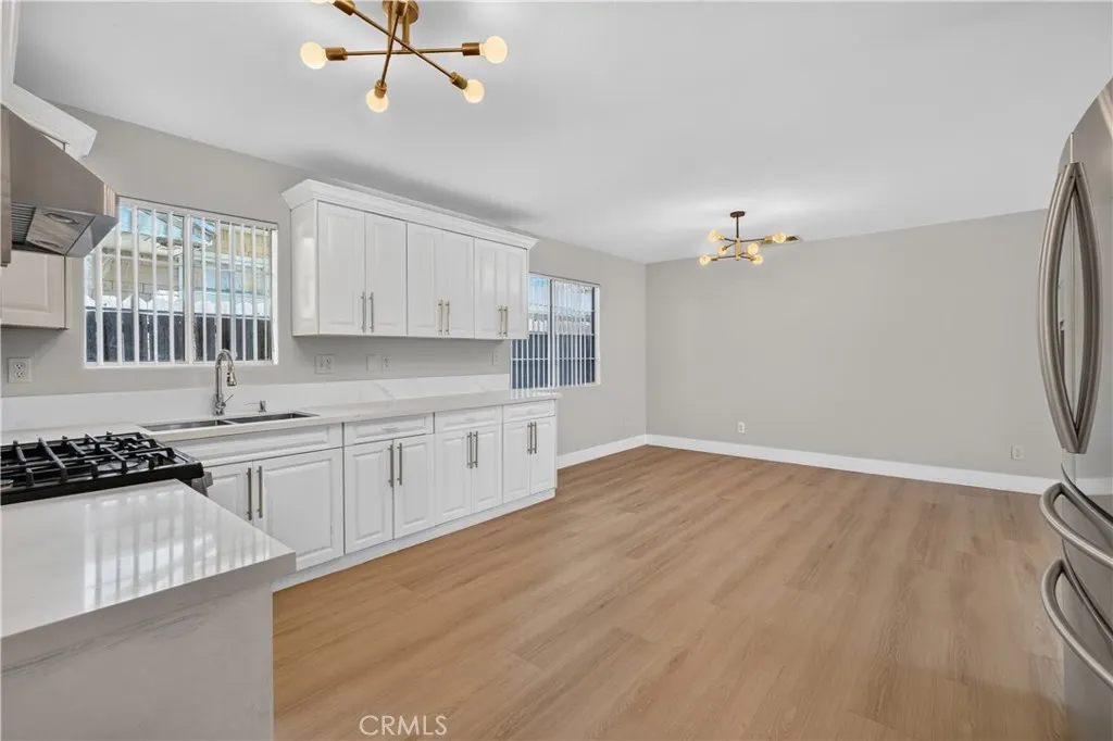 548 N Reservoir
