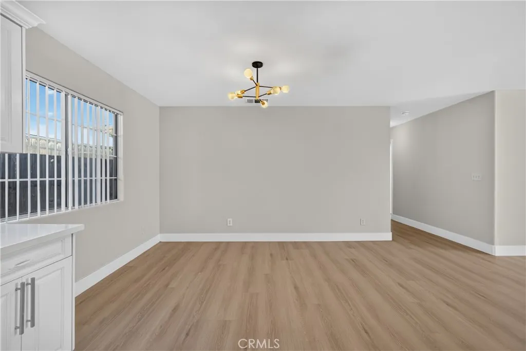 548 N Reservoir