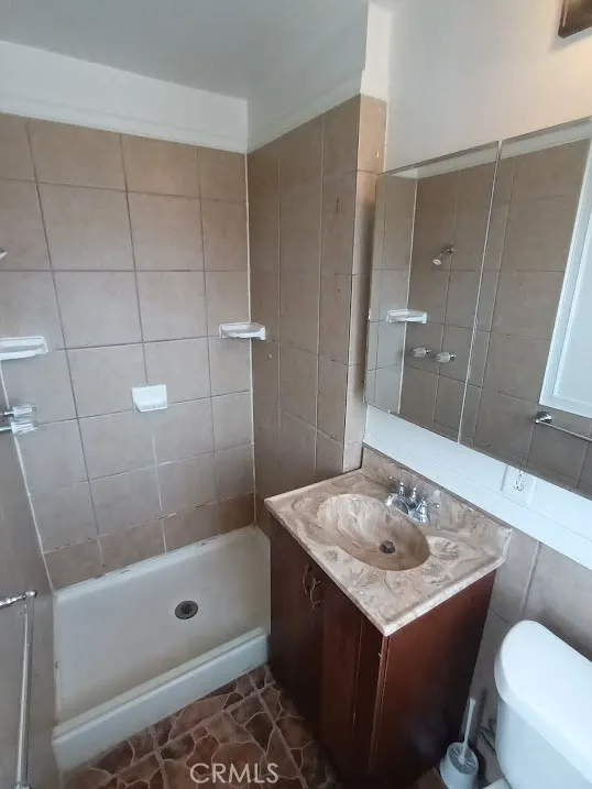 21330 E Calora