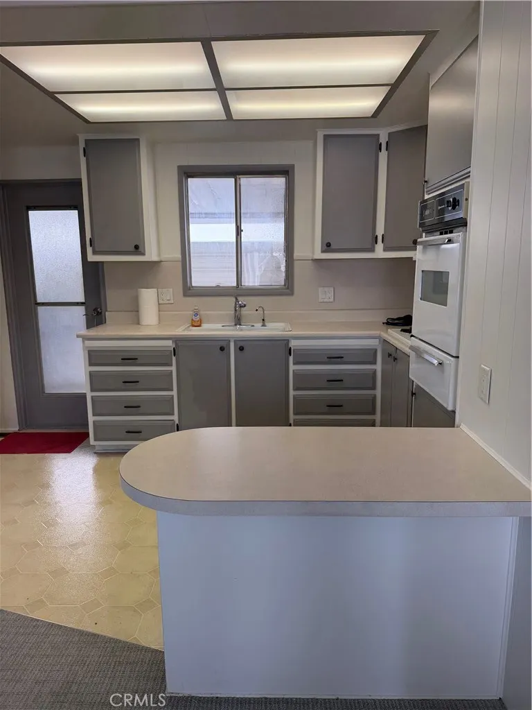 301 E.Foothill Blvd Spc.81