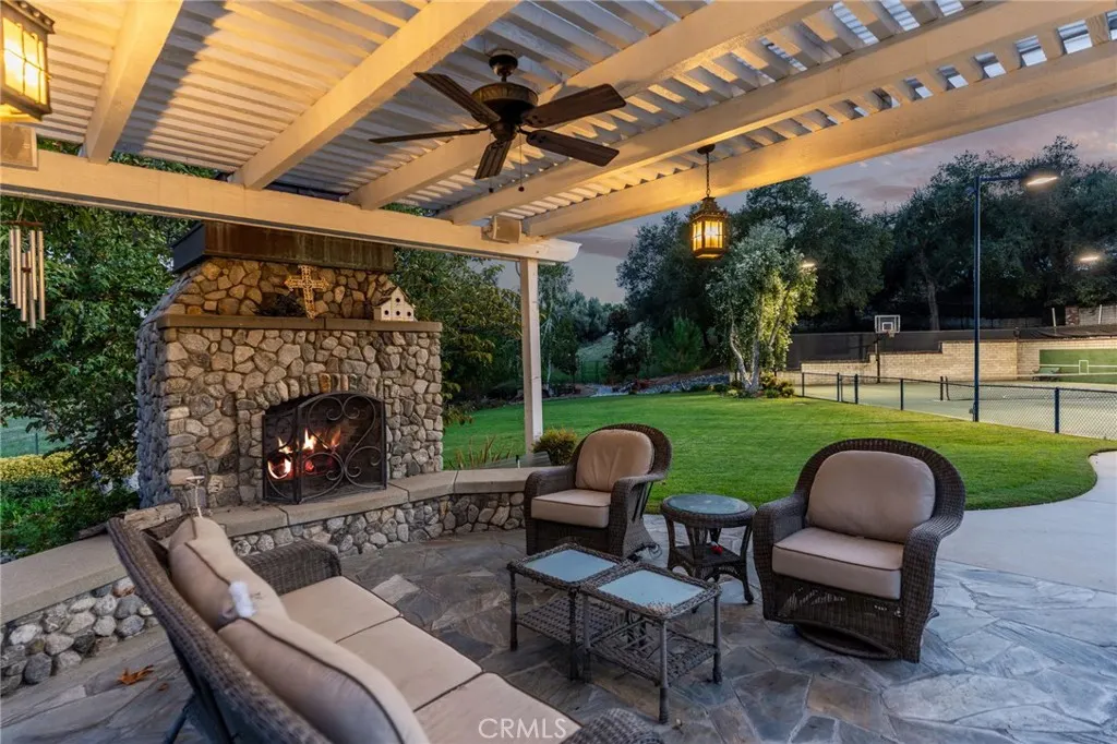 25558 Brassie Lane