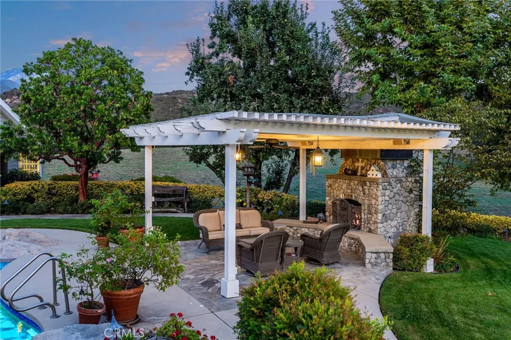 25558 Brassie Lane