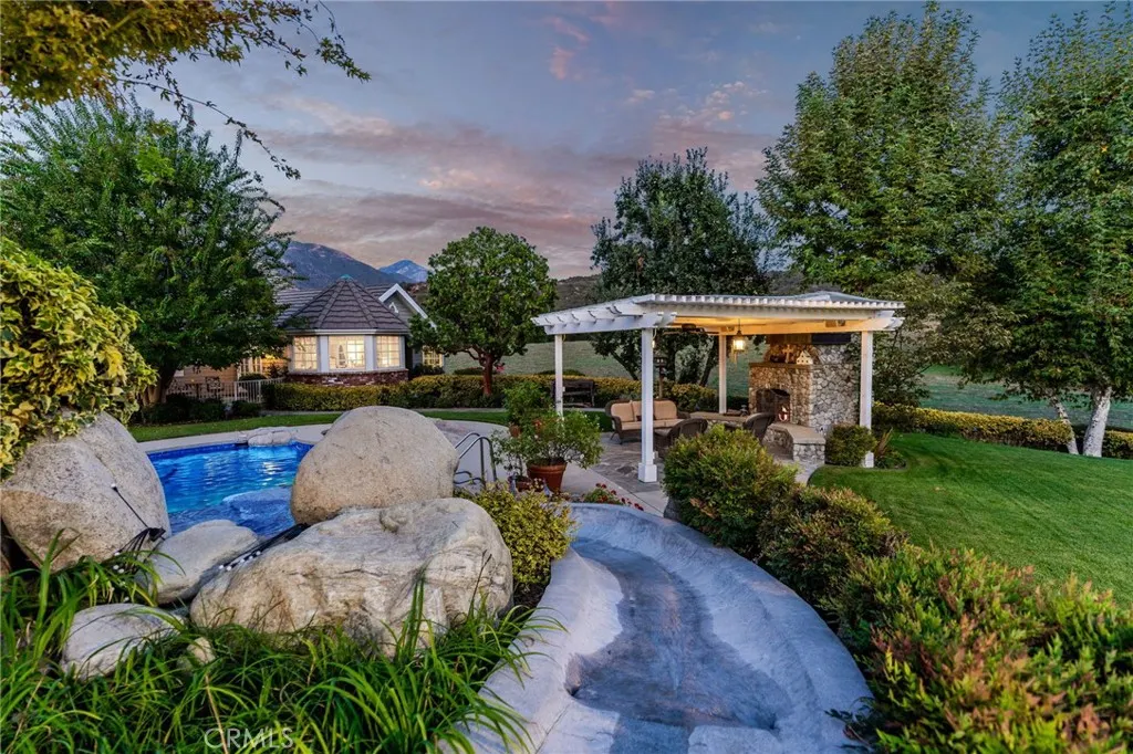 25558 Brassie Lane