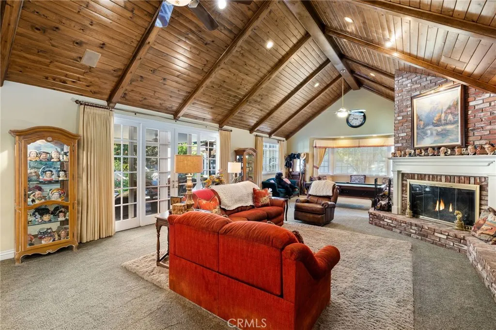 25558 Brassie Lane