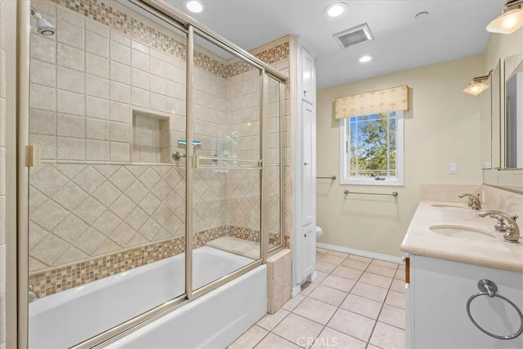 779 Ironbark Lane