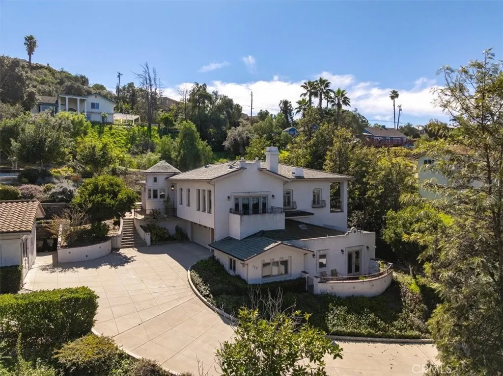 779 Ironbark Lane