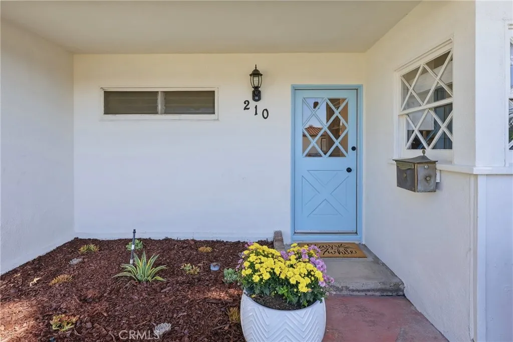 210 Greentree