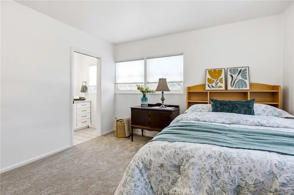 210 Greentree